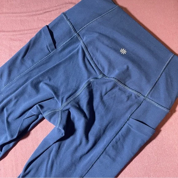 Athleta Salutation Stash Pocket II Tight Leggings in Blue - Size XS Pockets - Picture 6 of 6